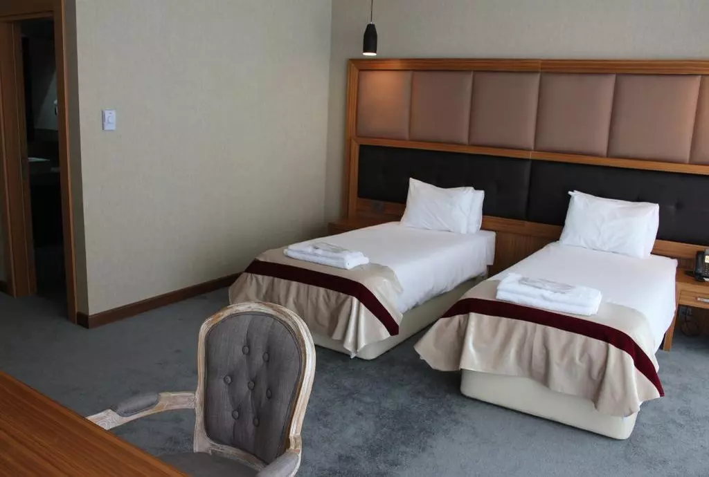 SKY hotel_shabavizparvaz_15.jpg